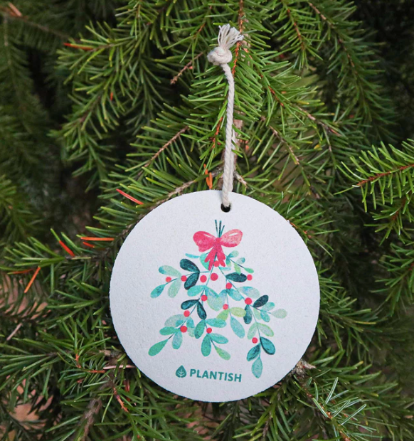 Plantish Holiday Sponge Ornament - Mistletoe